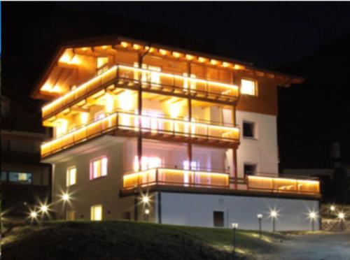 Alpenmond Appartment Halbmond ลอยทัช ภายนอก รูปภาพ