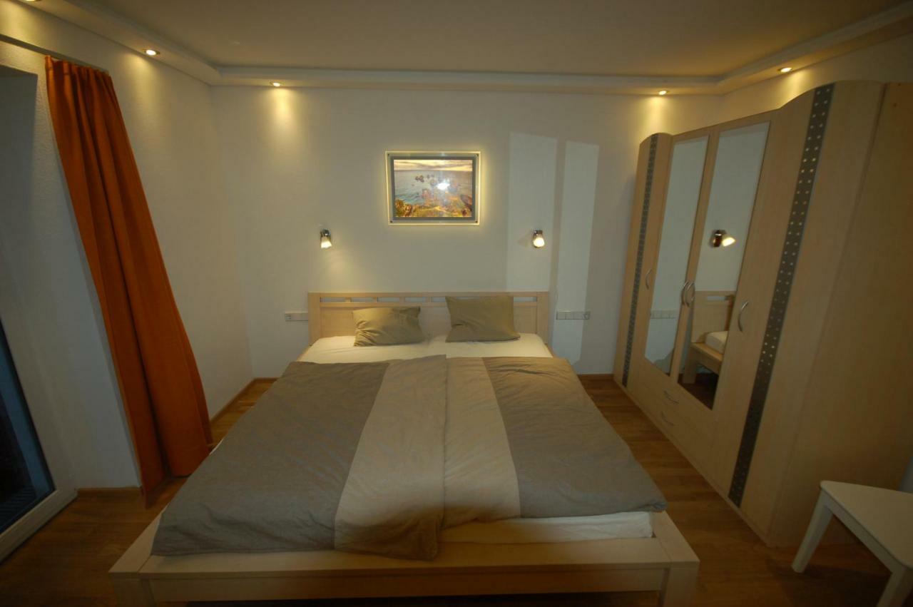 Alpenmond Appartment Halbmond ลอยทัช ภายนอก รูปภาพ