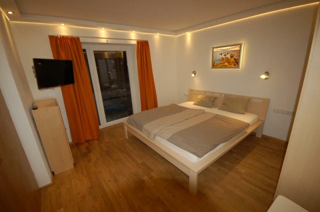 Alpenmond Appartment Halbmond ลอยทัช ภายนอก รูปภาพ